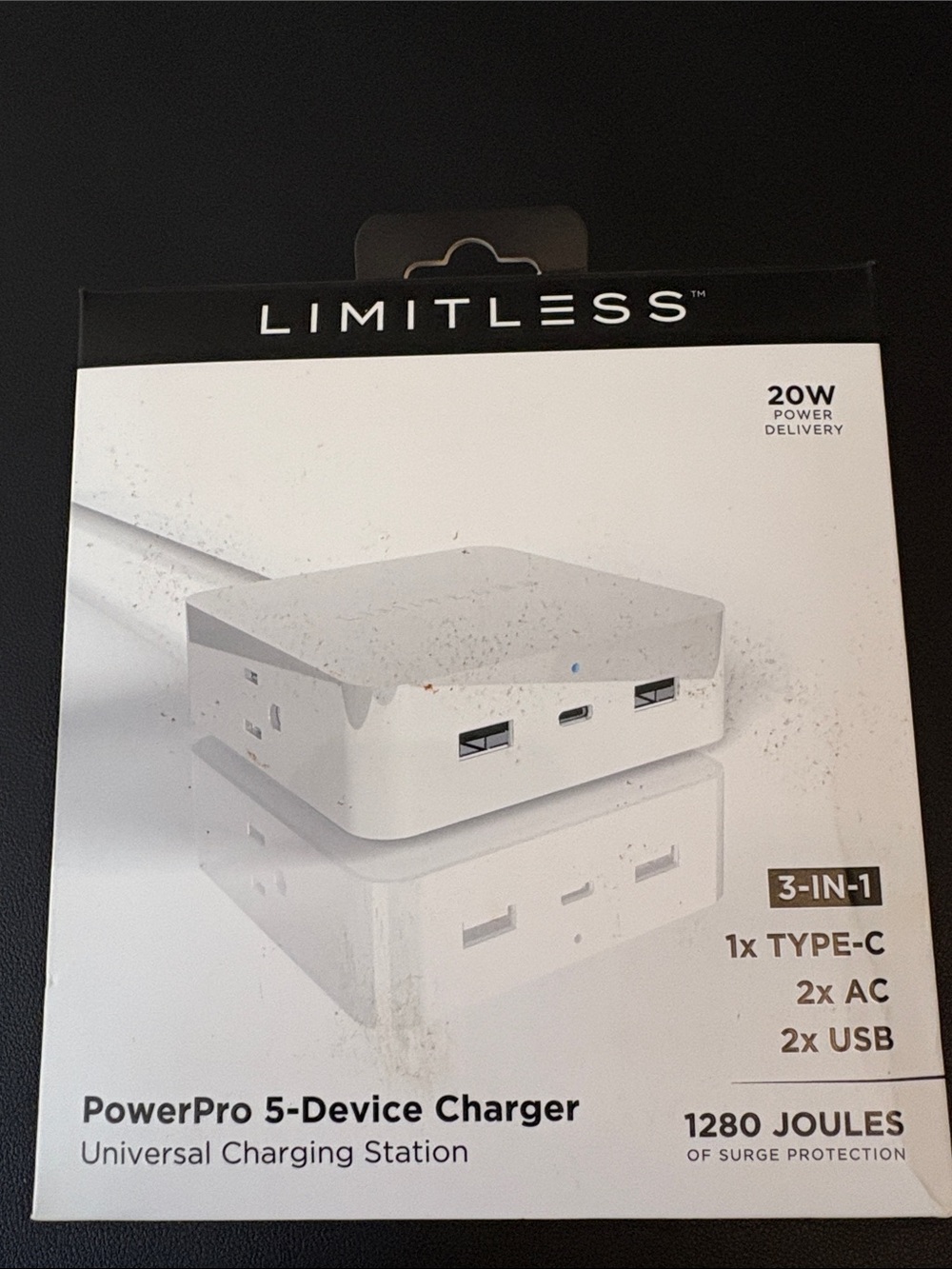 Limitless PowerPro 5-Device Charger - White NWOT